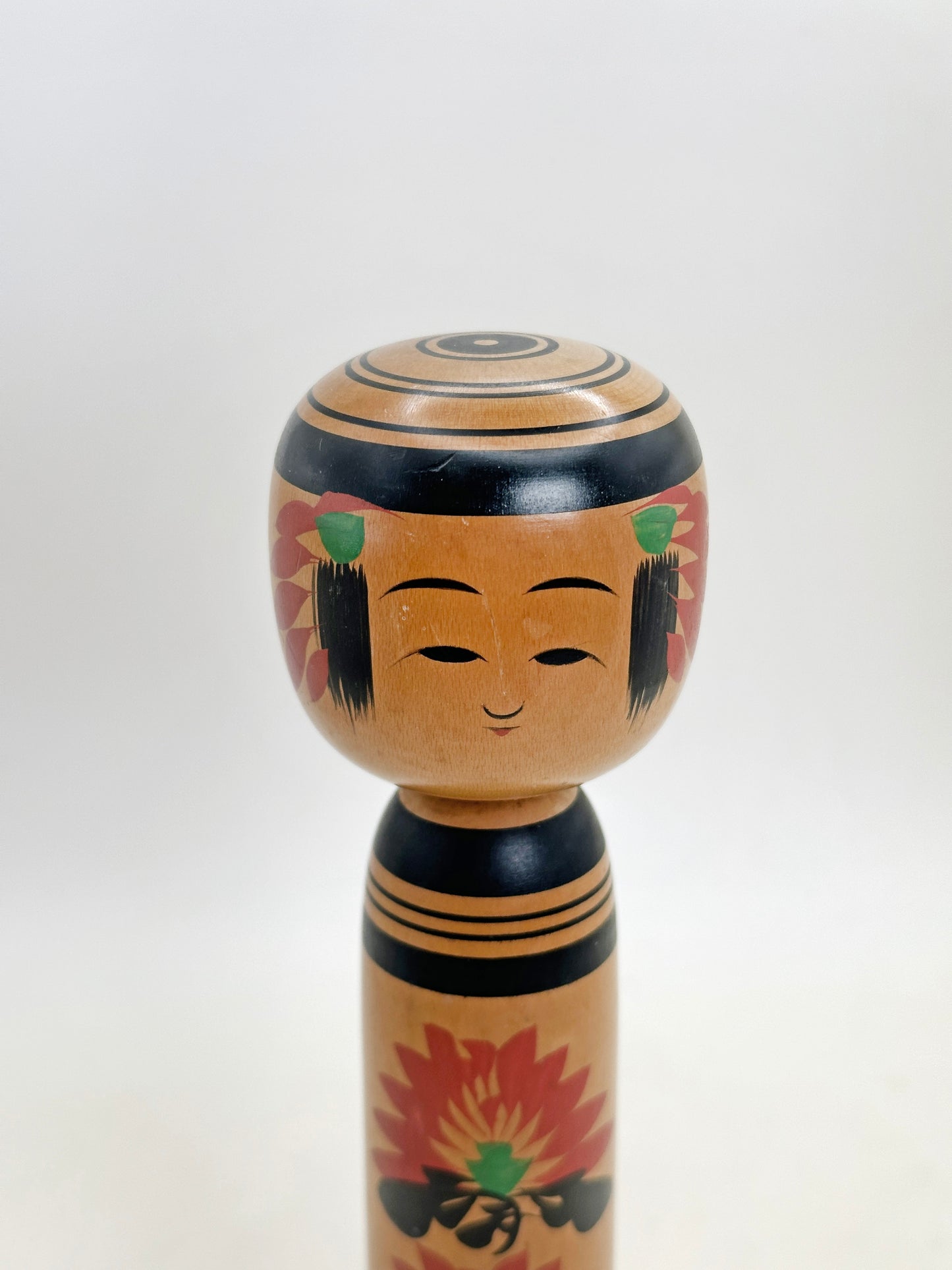 K18161 - Sosaku Shingata Kokeshi by Hitokura Masamichi 一倉正道