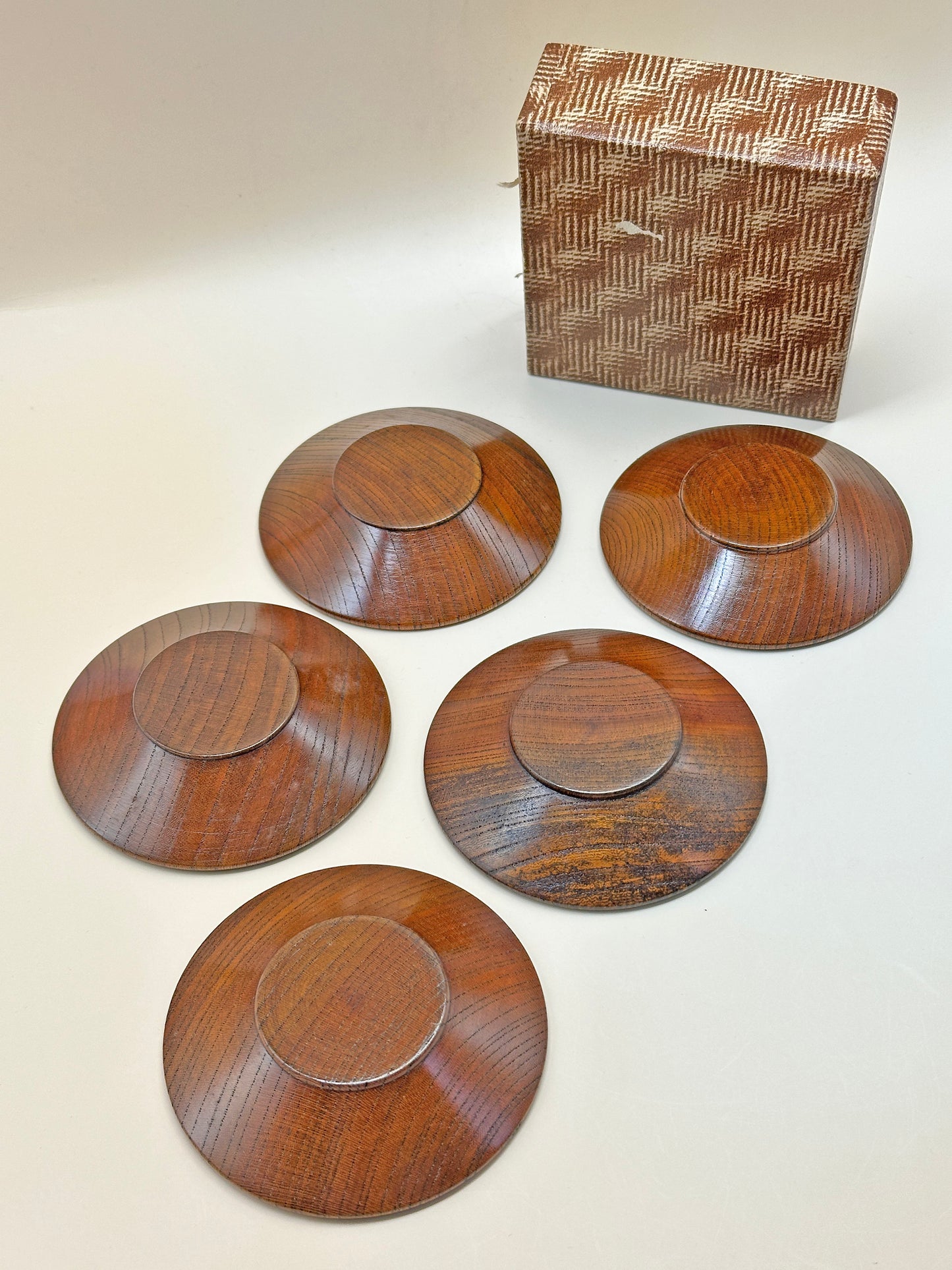TB62 - Japan Wooden Tea Saucers Set 木製茶托