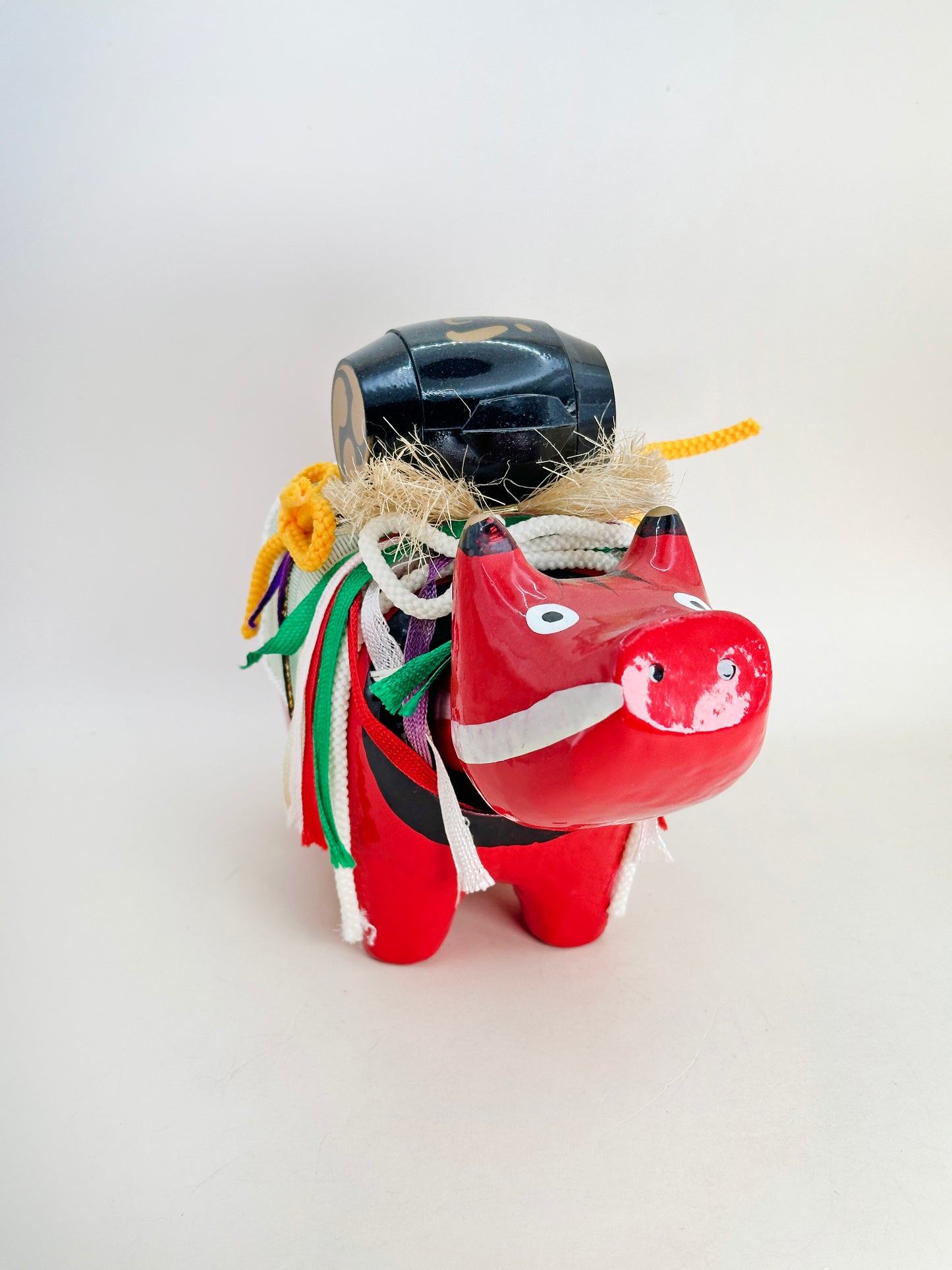 FT331 - Hariko Akabeko – Red Cow Paper Mache 赤べこ