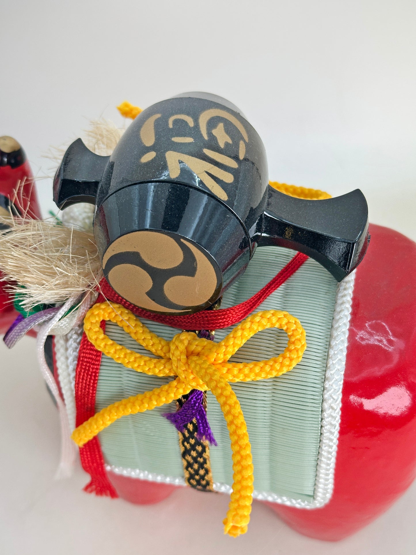 FT331 - Hariko Akabeko – Red Cow Paper Mache 赤べこ