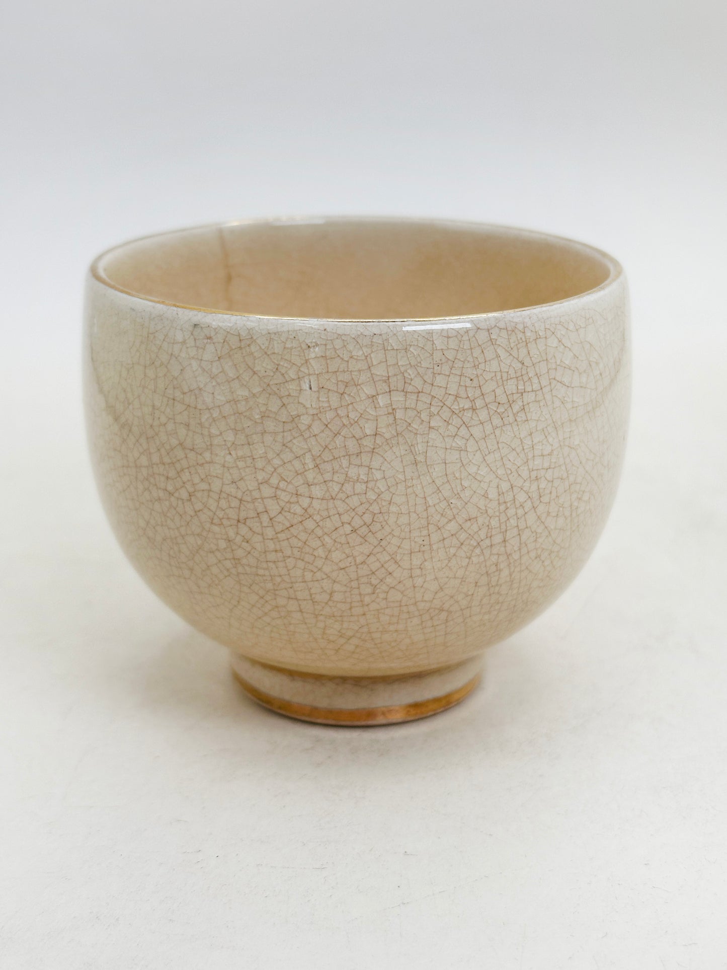 TB302 - Kutani-yaki Tea Cup 九谷焼