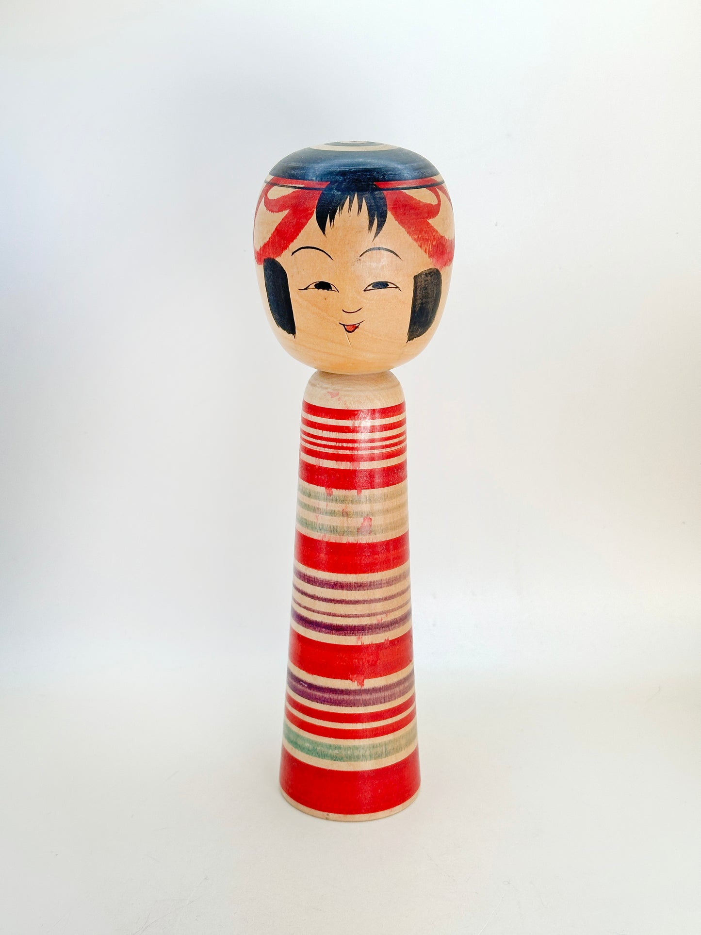K25129 - Tsuchiyu kokeshi by Tokunaga Shinichi 徳永慎一
