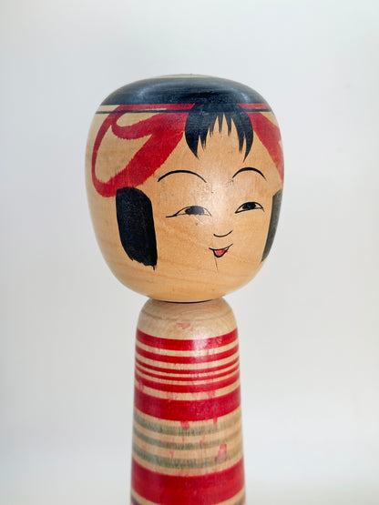 K25129 - Tsuchiyu kokeshi by Tokunaga Shinichi 徳永慎一