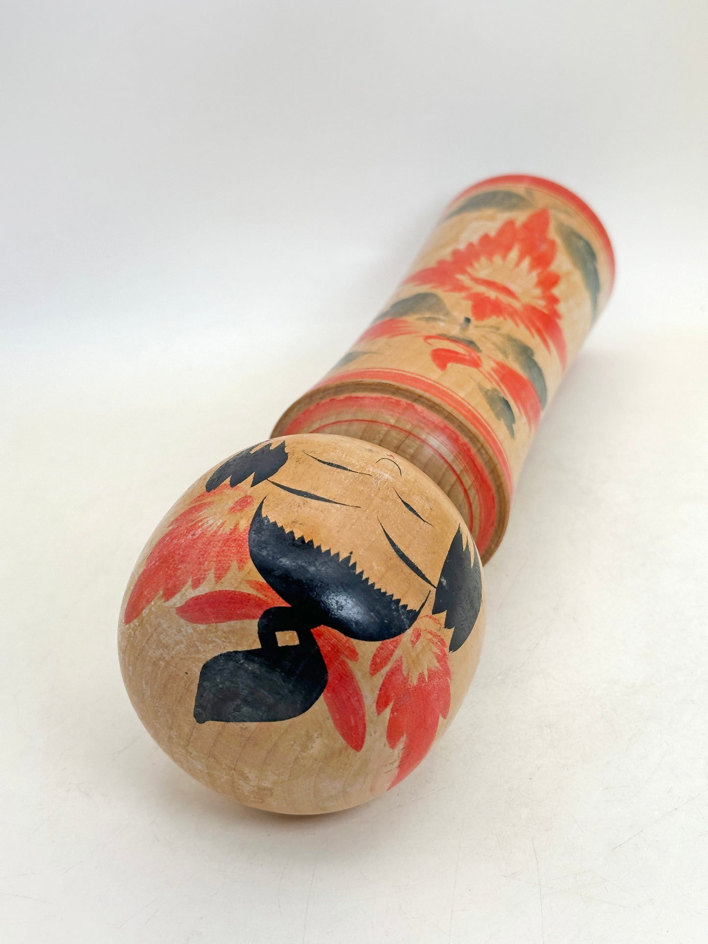K25187 - Kokeshi Naruko par Jinji Okazaki 岡崎仁治