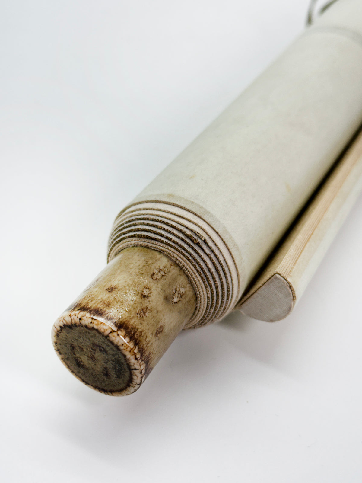 KR08 - Hanging Scroll by Kiyoko Yokoyama 横山喜代子