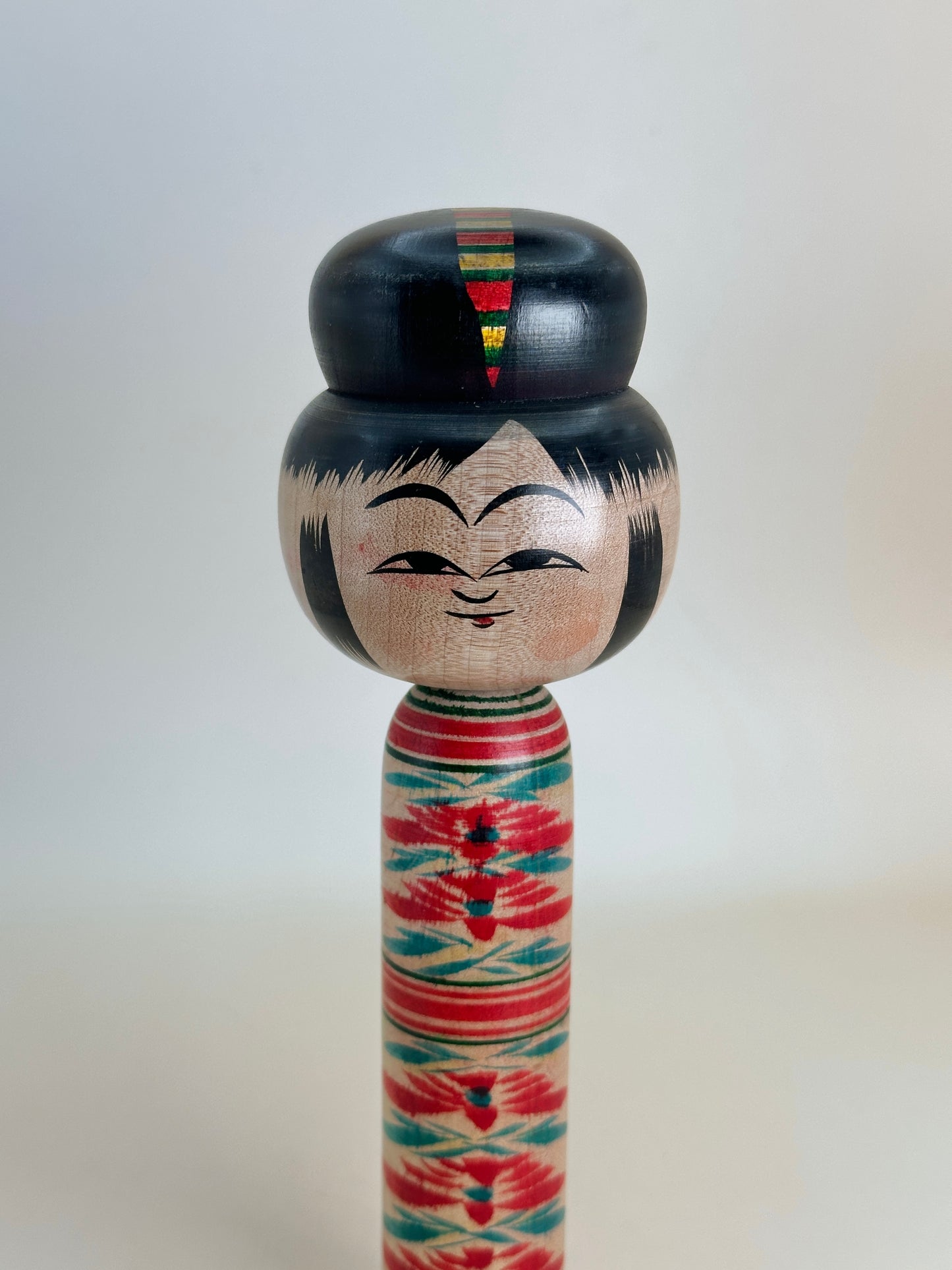 K15074 - Traditional Hijiori Kokeshi by Kobayashi Sadao 小林定雄