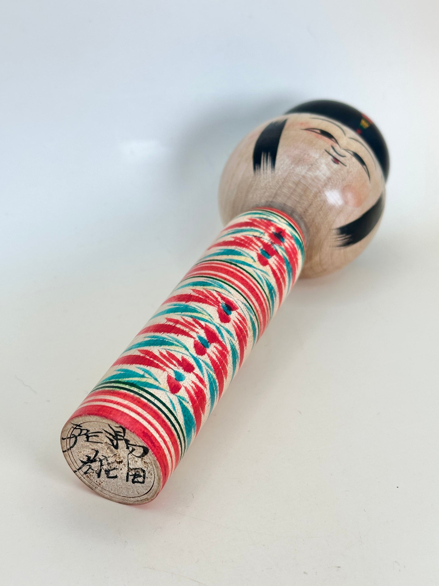 K15074 - Traditional Hijiori Kokeshi by Kobayashi Sadao 小林定雄