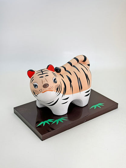 FT340 - Eto Tiger Figurine Kunisadamon 干支 寅