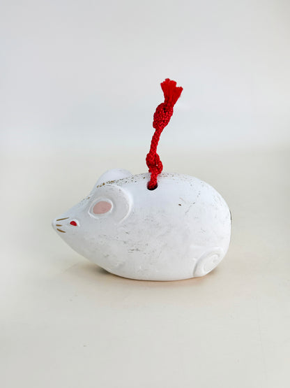 CB202 - Clochette Dorei en argile en forme de rat 子 (Fukuraku)