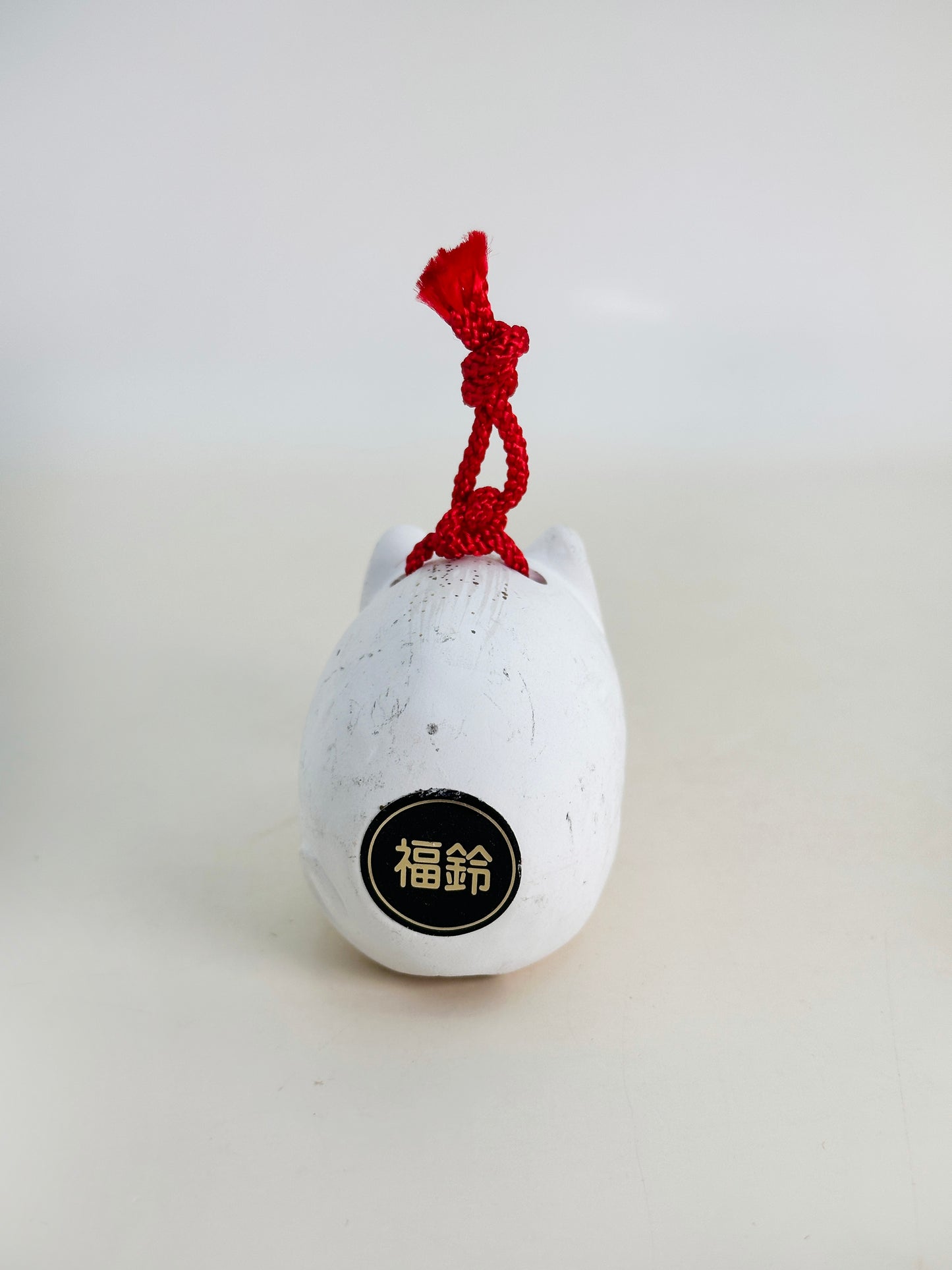 CB202 - Clochette Dorei en argile en forme de rat 子 (Fukuraku)
