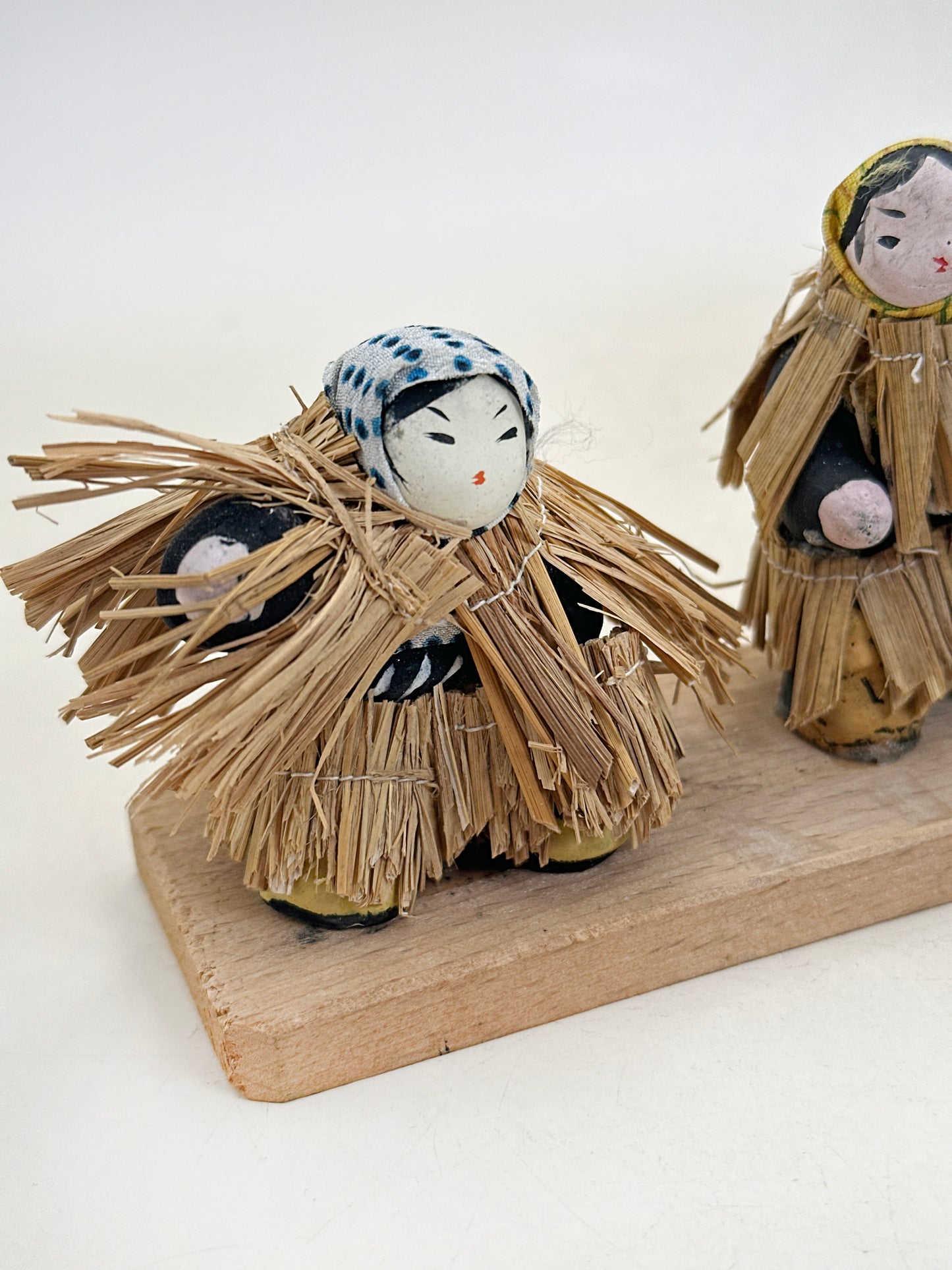 K10234 - Artisanat traditionnel ancien Jeunes Filles de l'Est 吾妻乙女