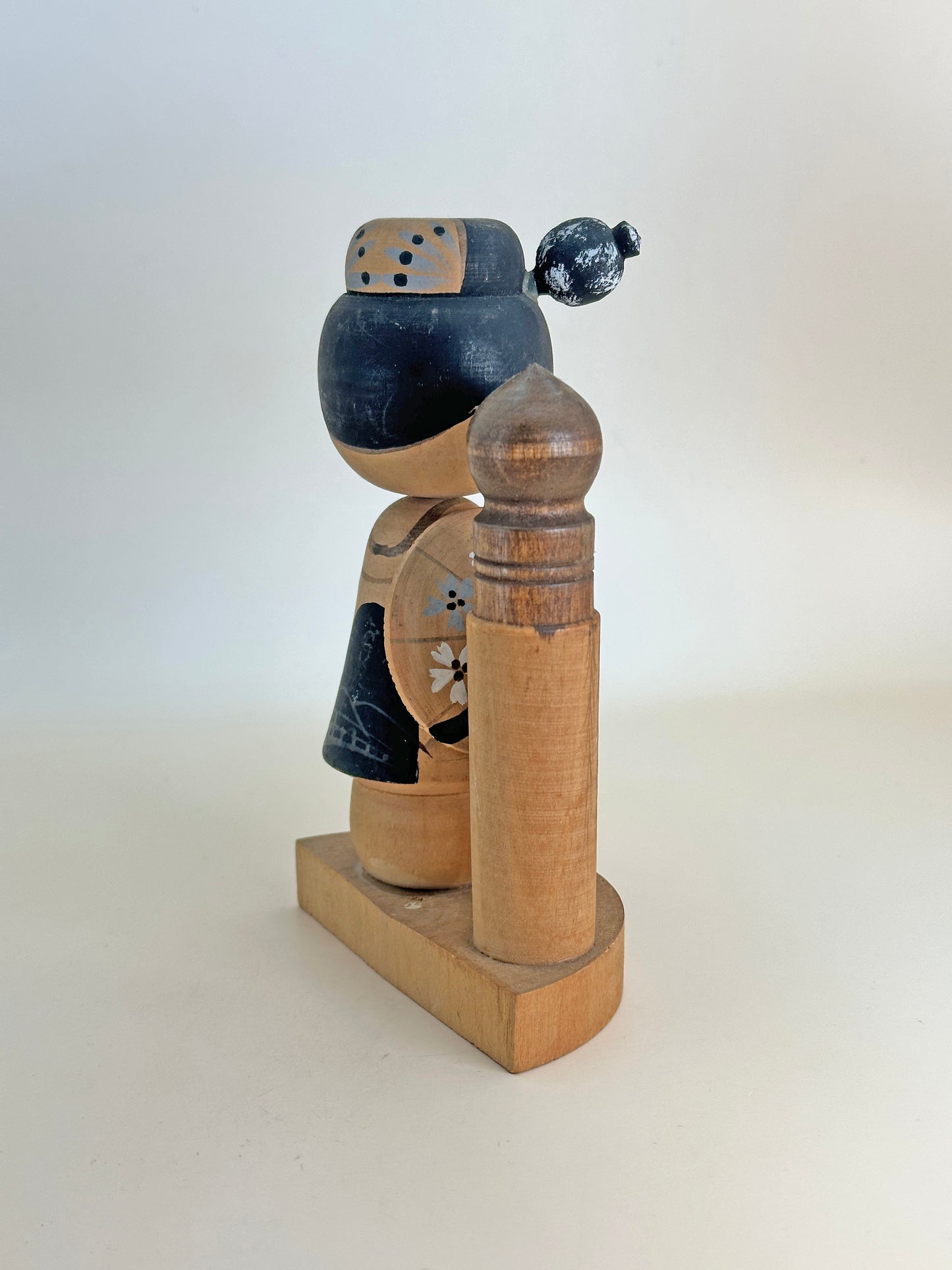 K15075 - Kokeshi Omiyage Sanjo Ohashi 三條大橋
