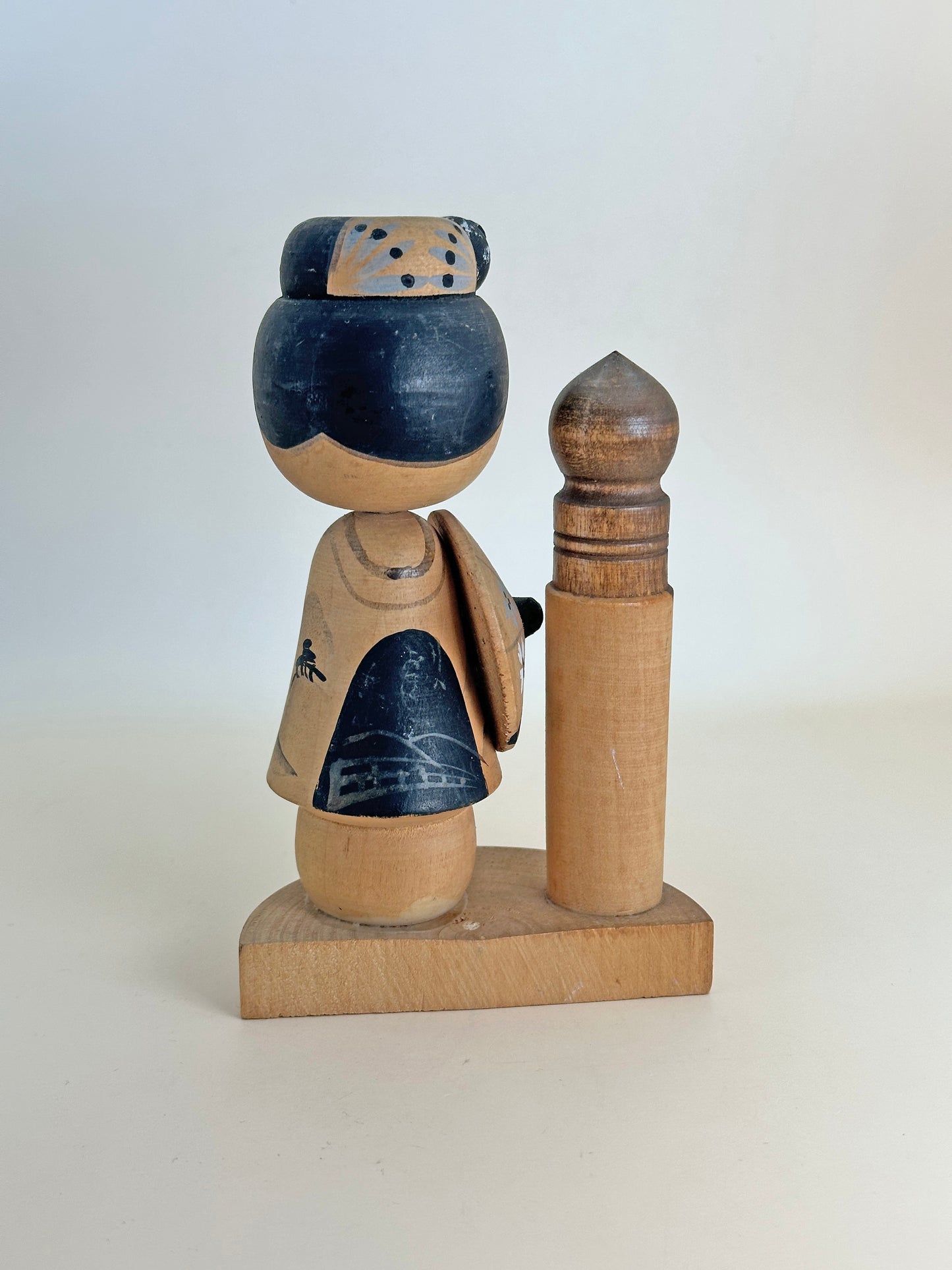 K15075 - Kokeshi Omiyage Sanjo Ohashi 三條大橋