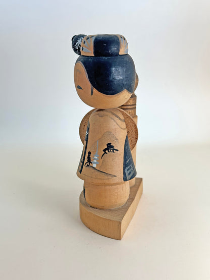 K15075 - Kokeshi Omiyage Sanjo Ohashi 三條大橋