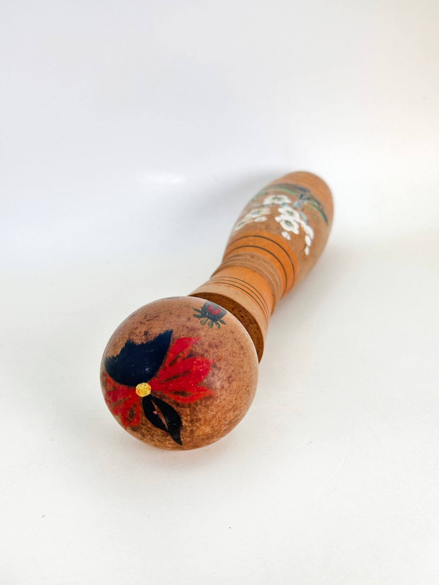 K20135 - Sosaku Kokeshi of Three Friends of Winter 歳寒三友