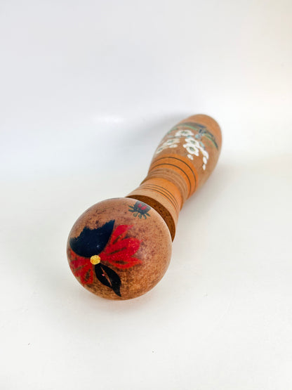 K20135 - Sosaku Kokeshi of Three Friends of Winter 歳寒三友