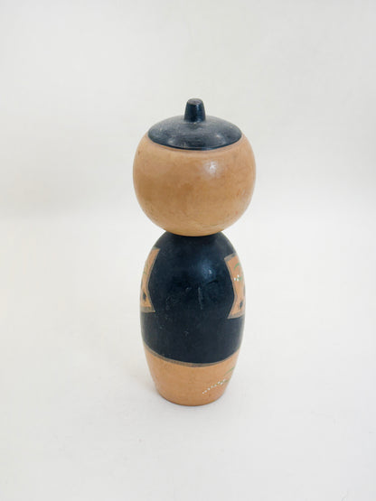 K15188 - Donko Kokeshi signed by Misao 操