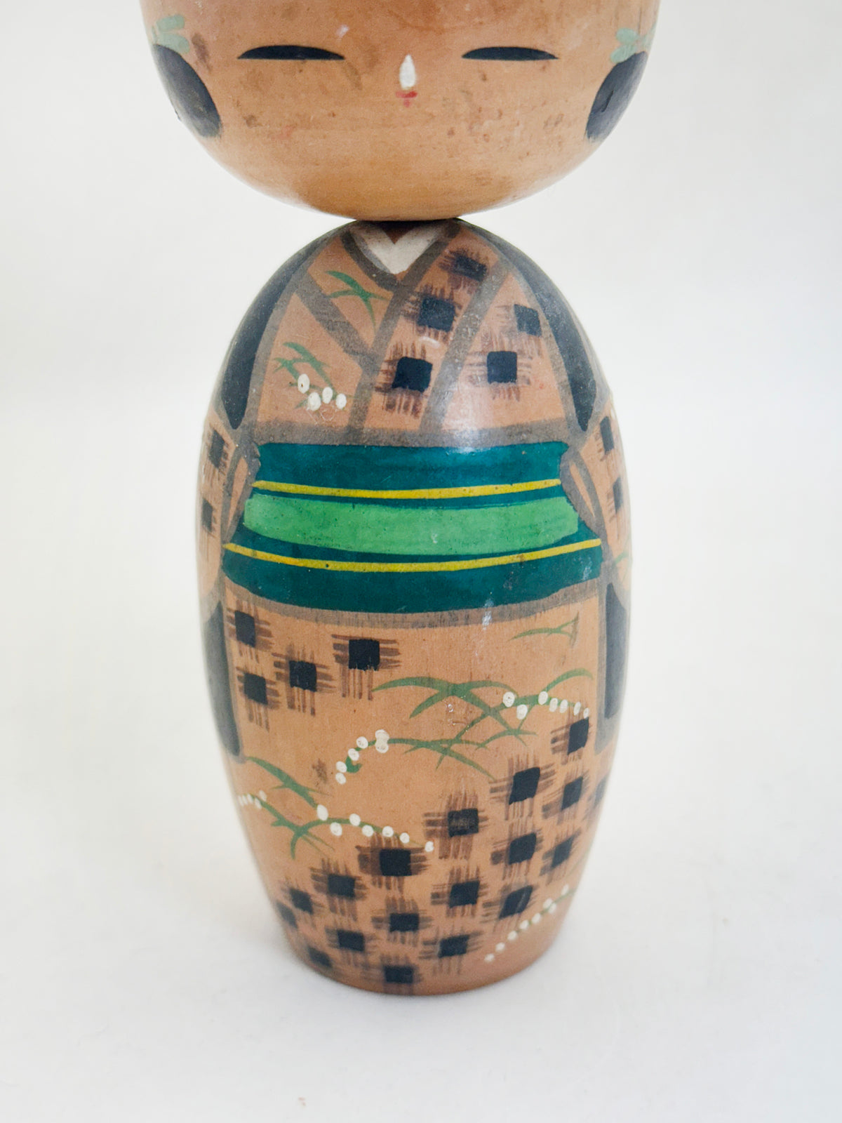 K15188 - Donko Kokeshi signed by Misao 操