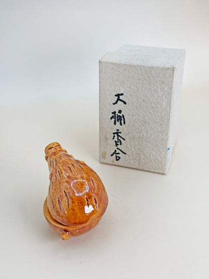TB50 - Ōhi-yaki incense container box 大樋焼 干支亥香合