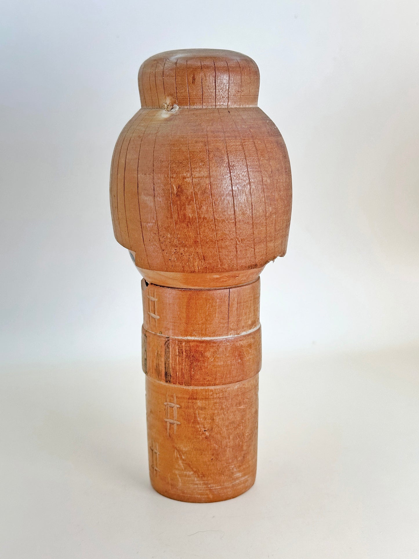 K18115 - Sosaku Kokeshi by Yamagishi Umeyoshi 山岸梅好