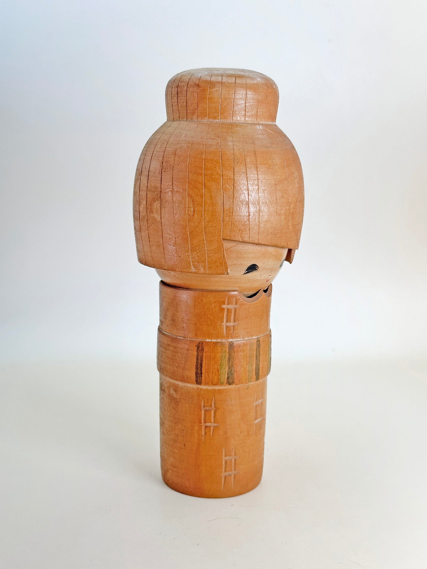 K18115 - Sosaku Kokeshi by Yamagishi Umeyoshi 山岸梅好