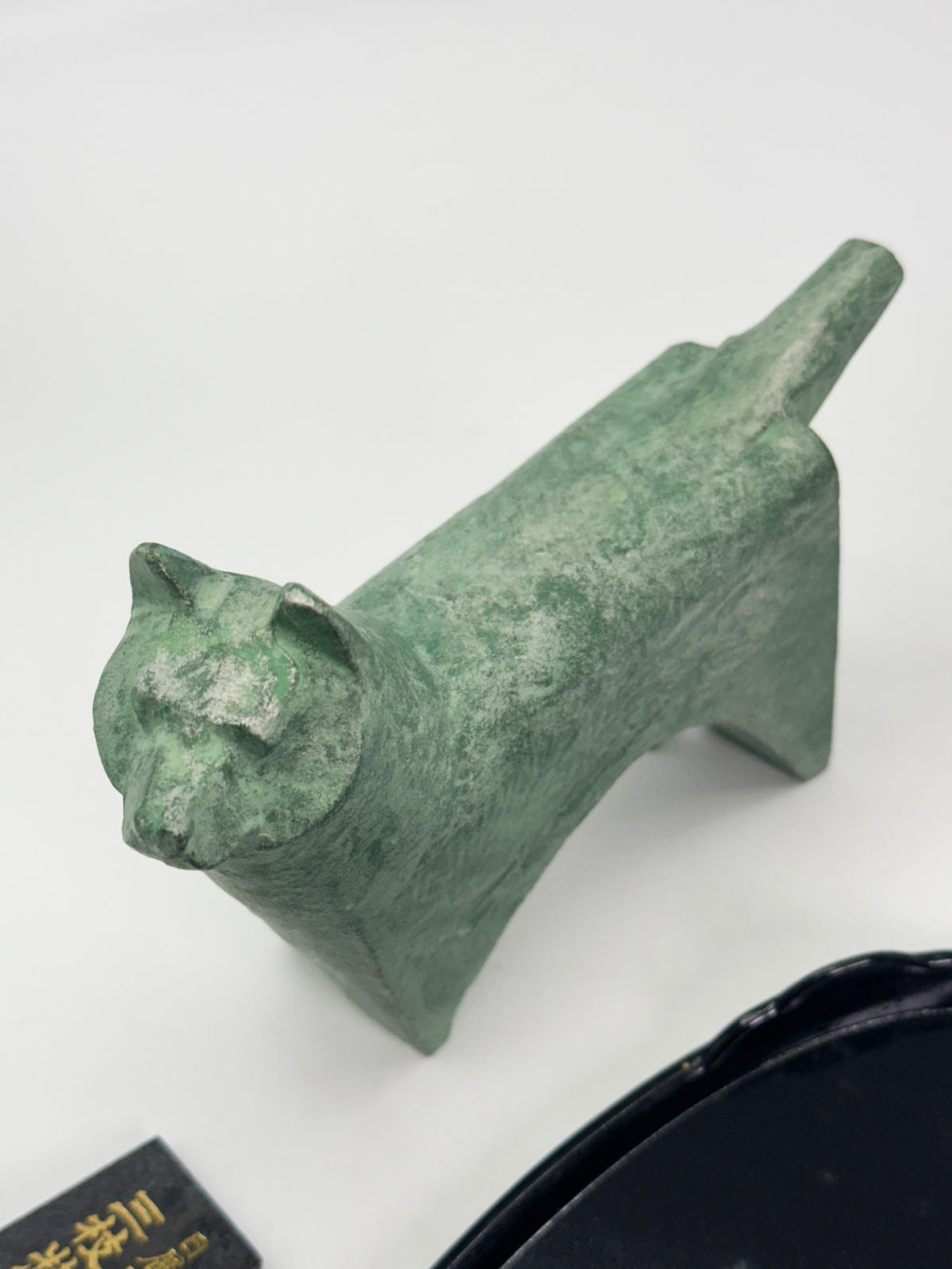 FT635 - Vintage cast iron dog by Sotaro Saegusa 三枝惣太郎