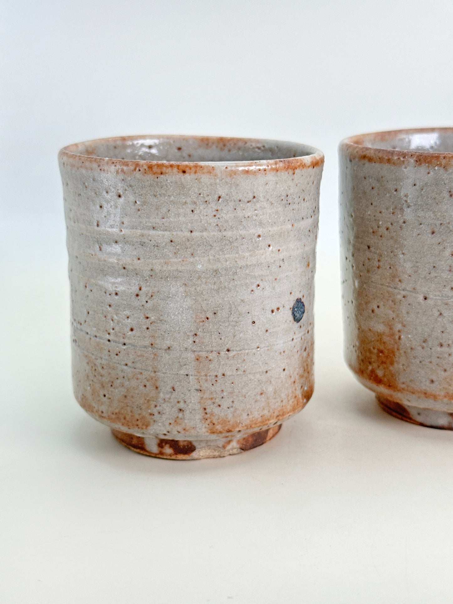 TB200 - Tasses à thé Yunomi Karatsu-yaki 唐津焼