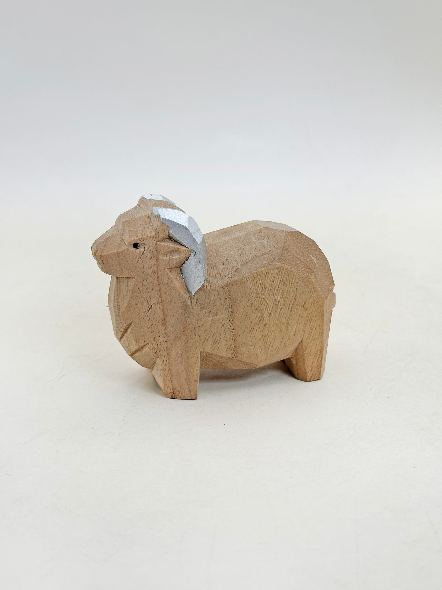 FT486 - Woodcarving figurine from Kasuga Taisha 春日大社