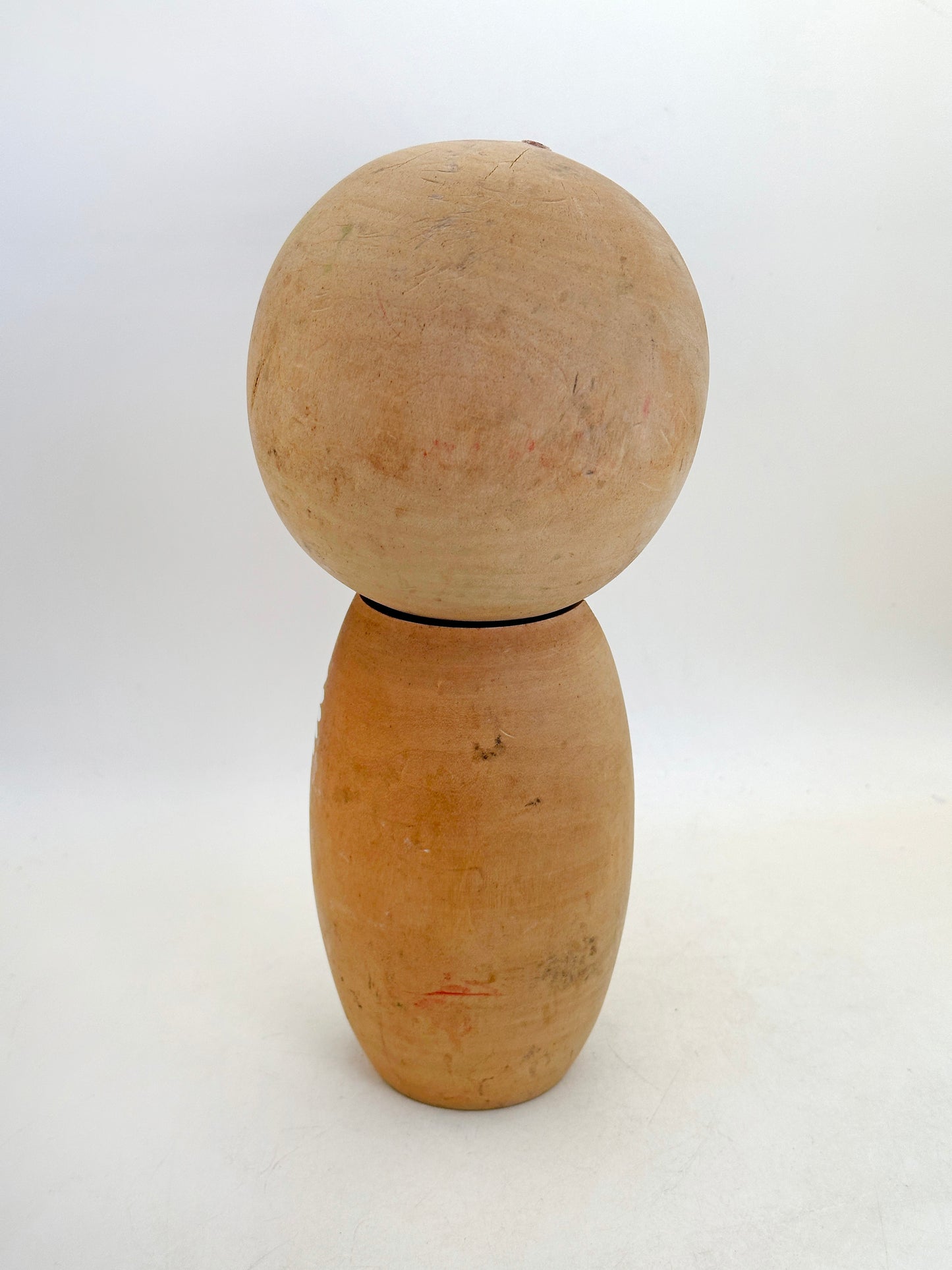 K25189 - Sosaku Kokeshi by Aoki Ryoka 青木蓼華