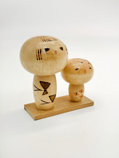 K10194 - Sōsaku Kokeshi by Isamu Yamakawa 山川いさむ
