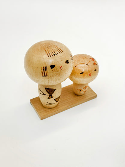 K10194 - Sōsaku Kokeshi by Isamu Yamakawa 山川いさむ