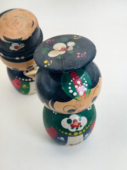 K15189 - Sosaku Kokeshi of Hanbok Pari 韓服