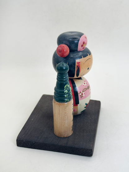 K10274 - Omiyage Kokeshi from Sanjō Ōhashi 三条大橋