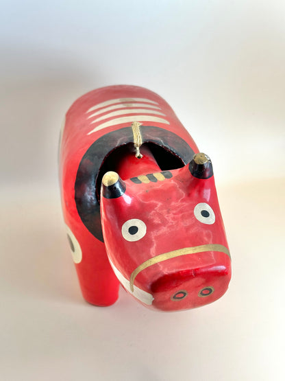 FT232 - Hariko Akabeko – Papier Mâché Vache Rouge 赤べこ
