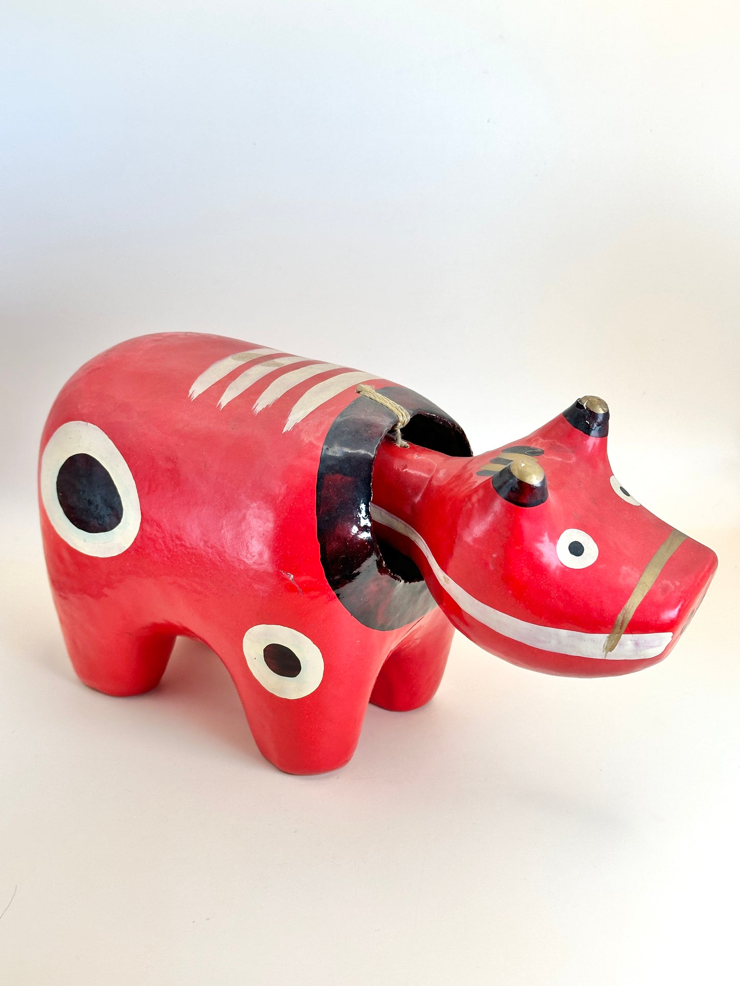 FT232 - Hariko Akabeko – Papier Mâché Vache Rouge 赤べこ