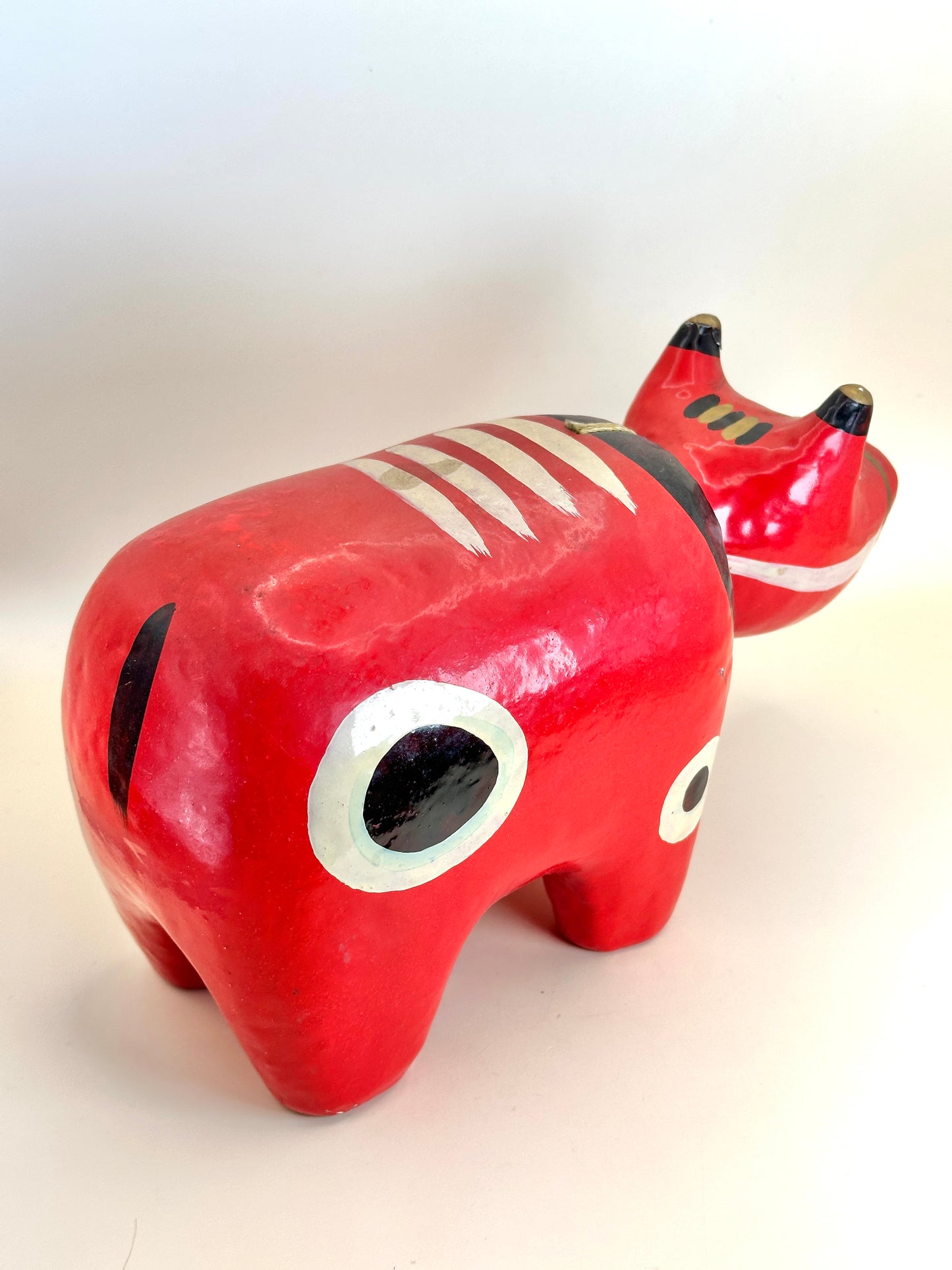 FT232 - Hariko Akabeko – Papier Mâché Vache Rouge 赤べこ