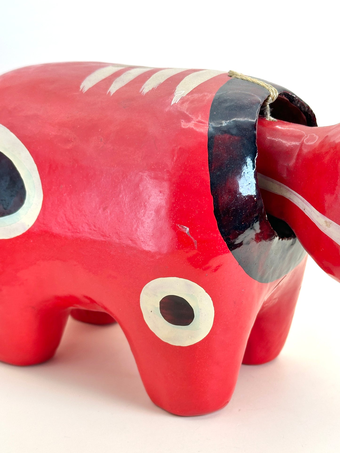 FT232 - Hariko Akabeko – Papier Mâché Vache Rouge 赤べこ