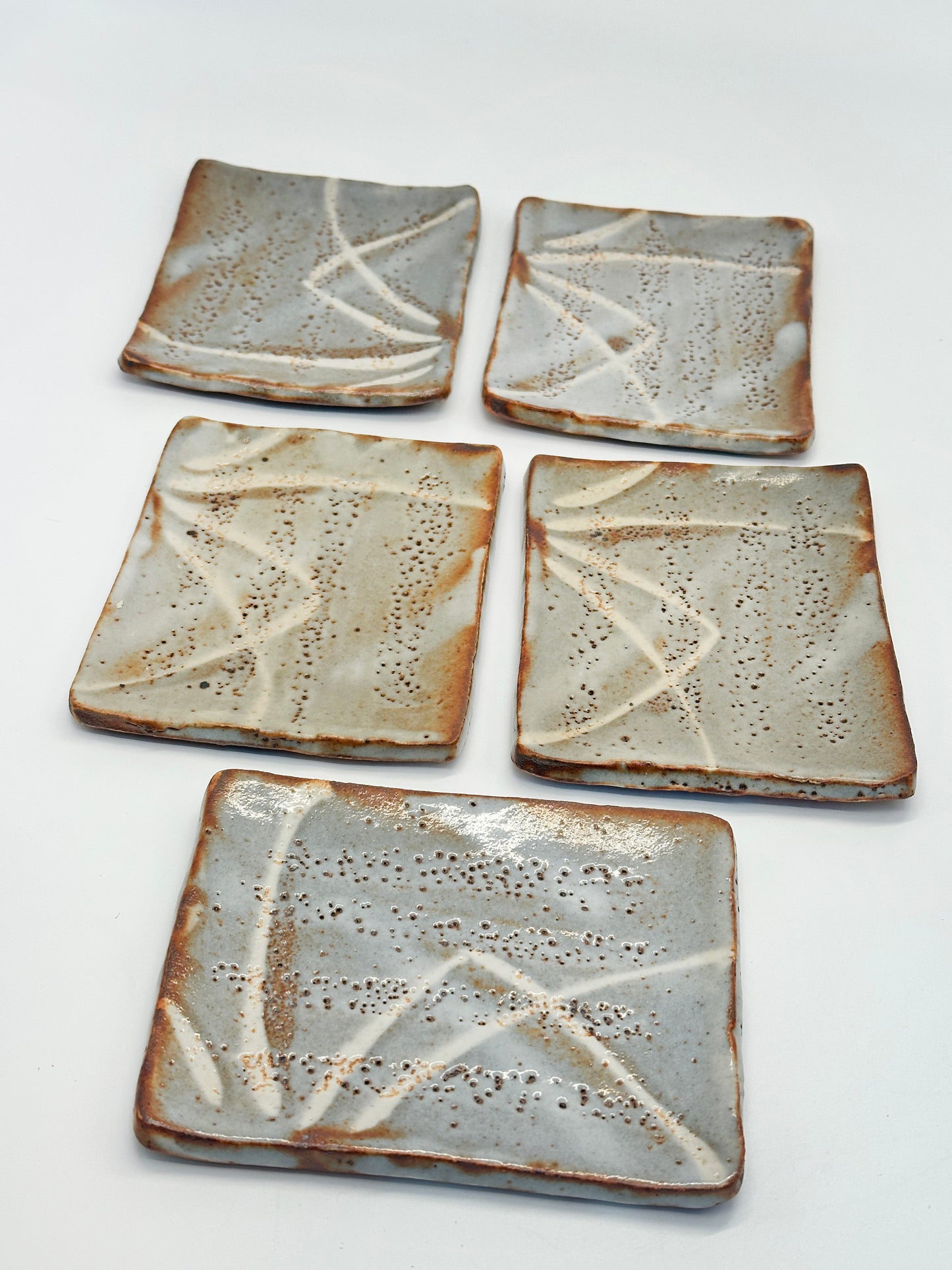 TB205 -  Shino-yaki Small Plate sell by Shūsen 秀泉