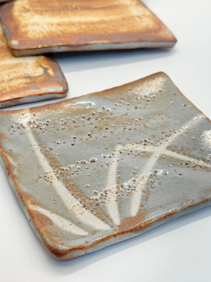 TB205 -  Shino-yaki Small Plate sell by Shūsen 秀泉