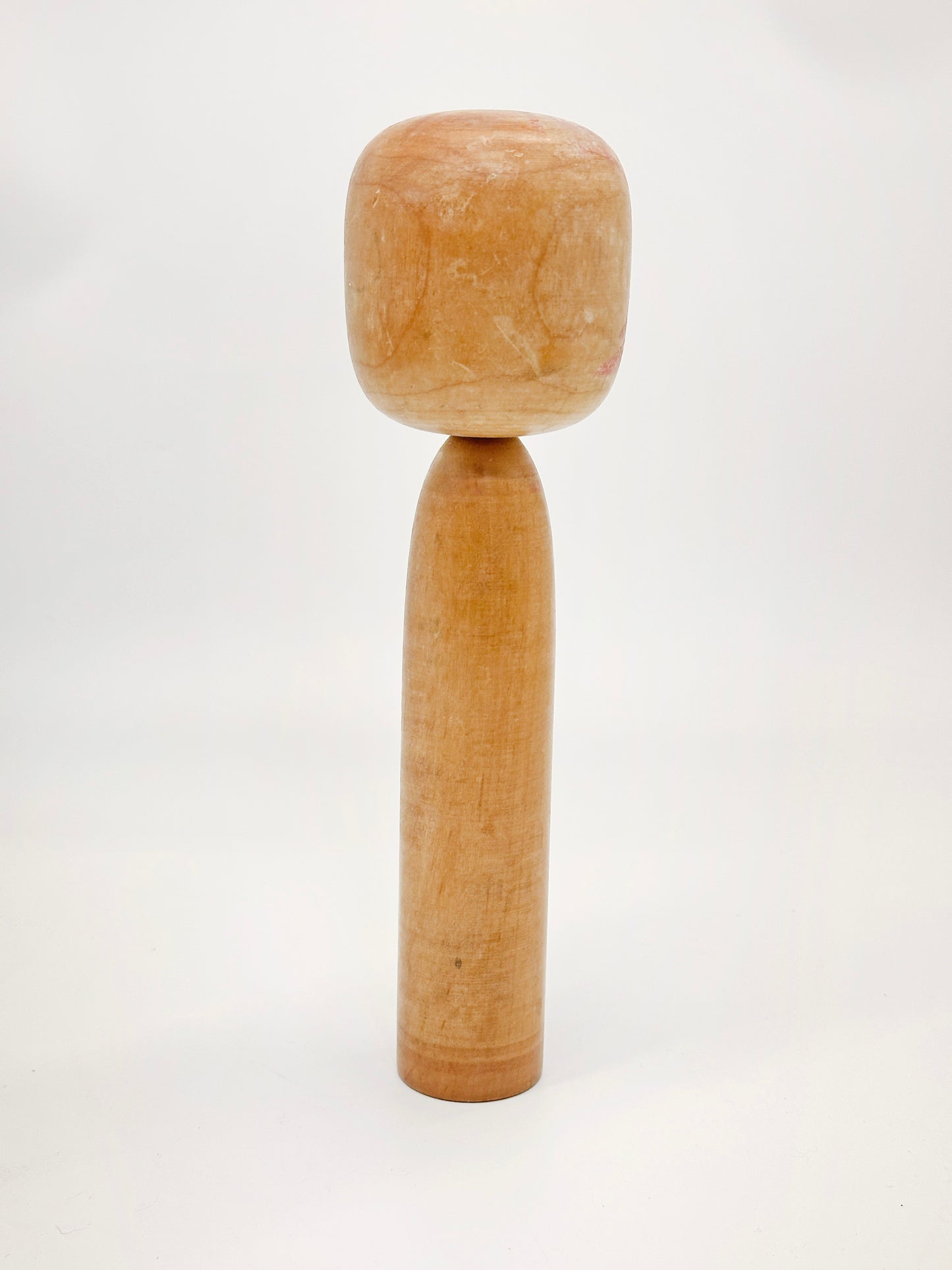 K25135 - Traditional Togatta kokeshi by Fumio Sato 佐藤文男