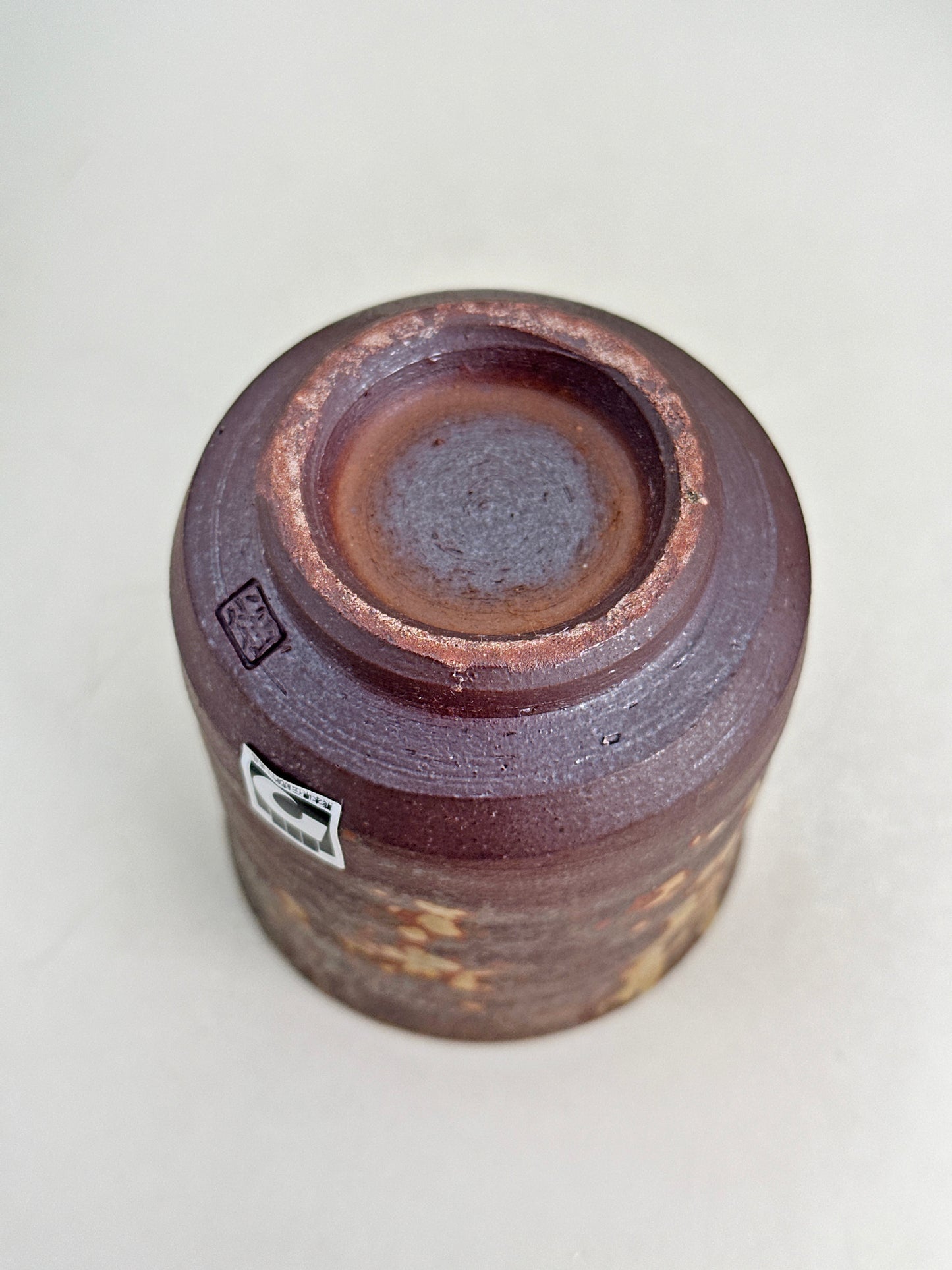 TB207 - Tasse à thé Yunomi en Shōdai-yaki 小岱焼