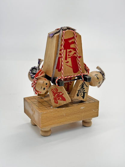 K10195 - Poupée kokeshi d'échecs Shogi Omikoshi 将棋おみこし