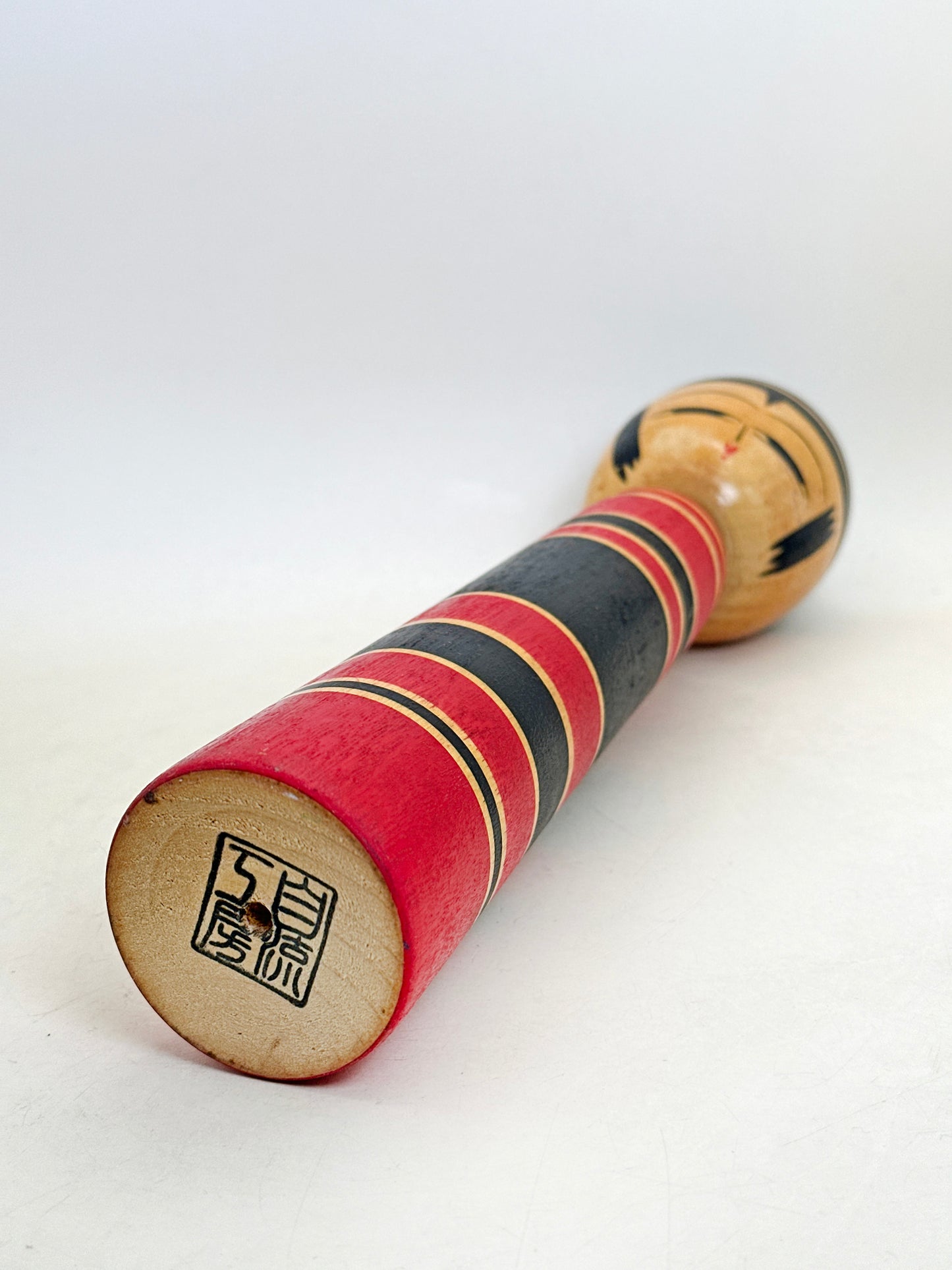 K30058 - Sosaku Kokeshi by Jiryu Kobo 自流工房
