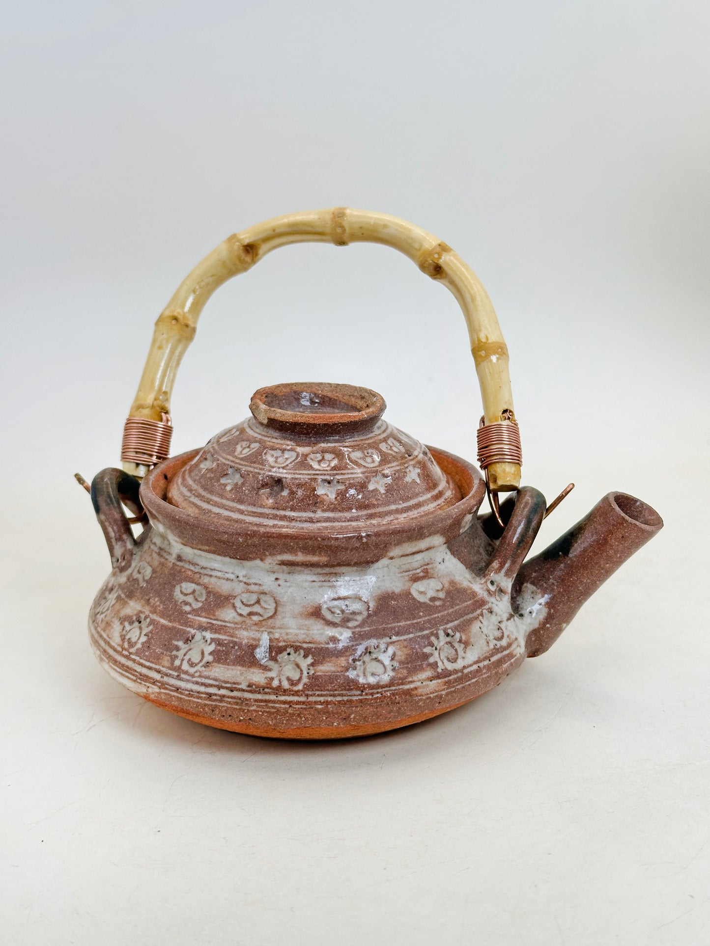 TB318 - Mishima Marugata Dobin-mushi Teapot 土瓶蒸し
