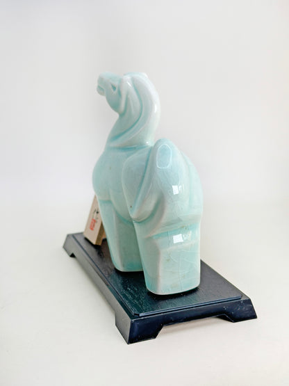 FT348 - Yakushigama Horse Figurine by Tamayoshi 玉善