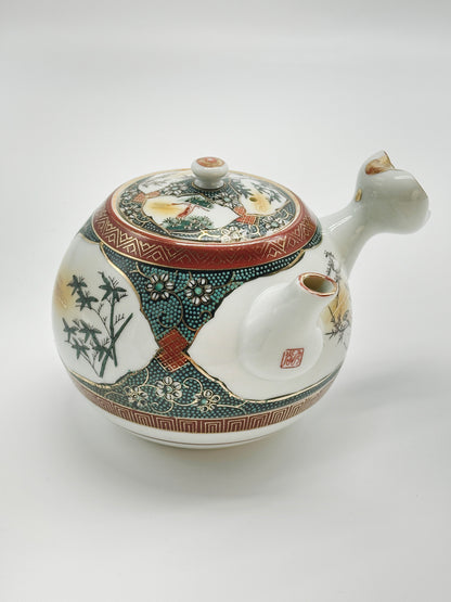 TB58 - Théière Kutani Ware "Trois amis de l'hiver" 歳寒三友