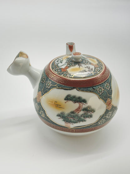 TB58 - Théière Kutani Ware "Trois amis de l'hiver" 歳寒三友