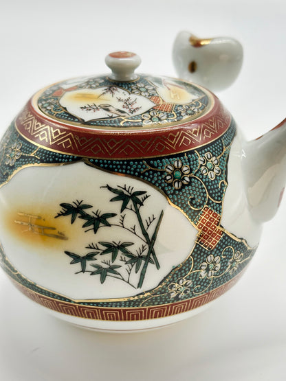 TB58 - Théière Kutani Ware "Trois amis de l'hiver" 歳寒三友