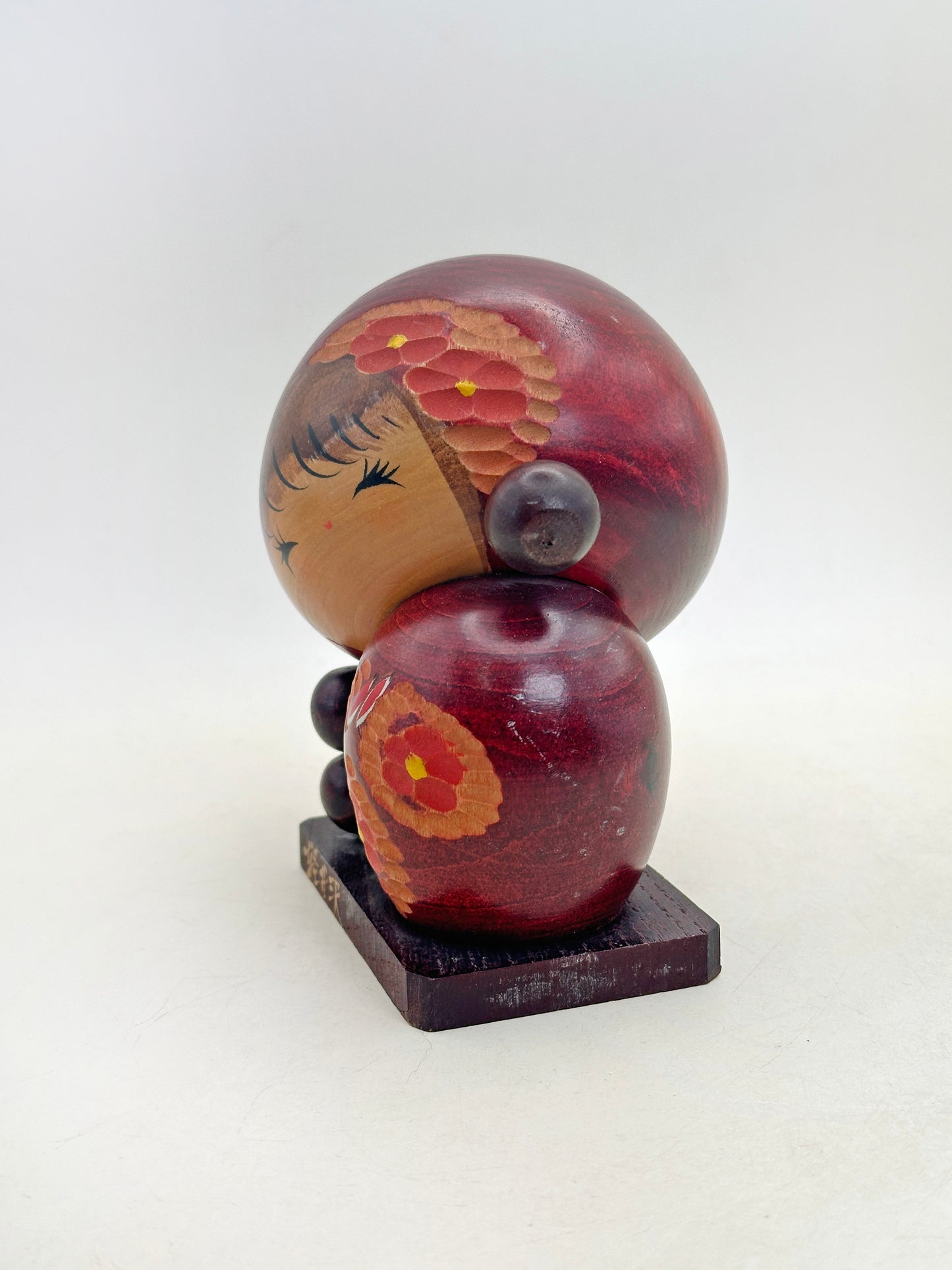K10239 - Sosaku Kokeshi by Tamura Chie 田村千栄