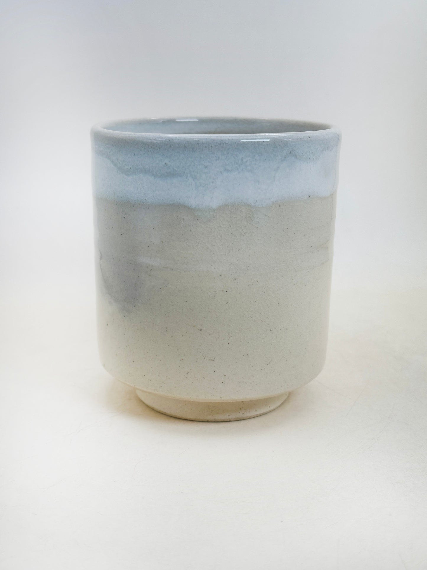 TB323 - Hagi-yaki yunomi / tea cup by Shōgetsu-gama 松月窯